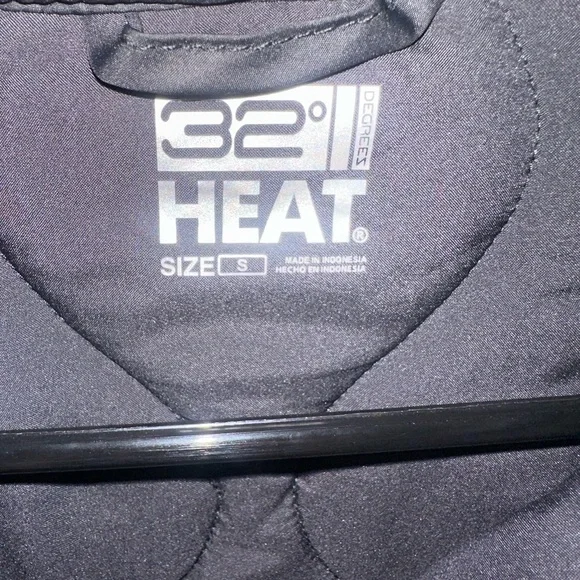 32 Degrees Black Heat Jacket - Picture 3 of 3